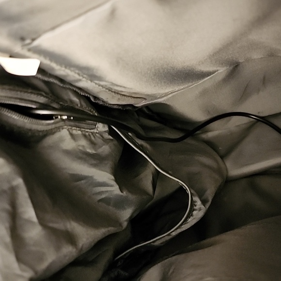 Lovevook Grey 15.6 Laptop bag with charging port - Picture 7 of 14